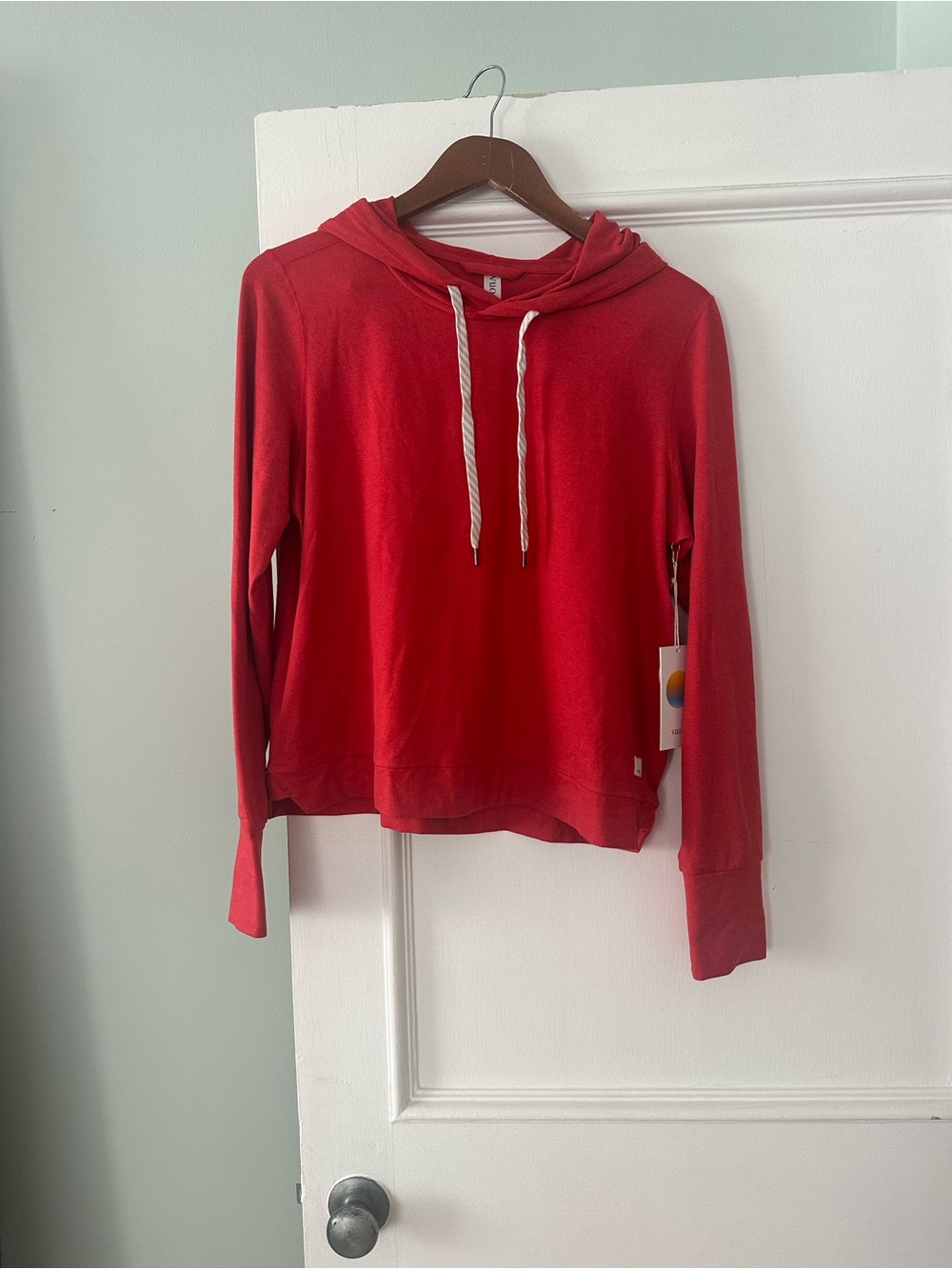 Vuori Halo Essential Hoodie in Melon Heather